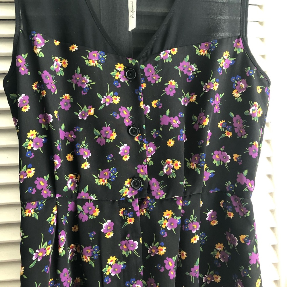 Romper - Picture 2 of 4